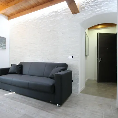 Medioevo In Centro * Como