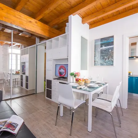 Medioevo In Centro Apartmán *