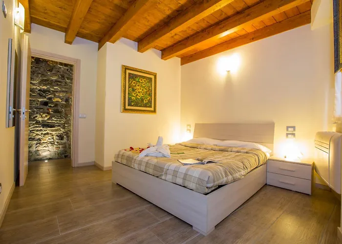 Medioevo In Centro Apartment *