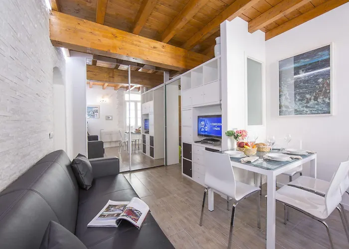 Apartment Medioevo In Centro Como