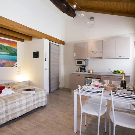 Apartament Medioevo In Centro Como