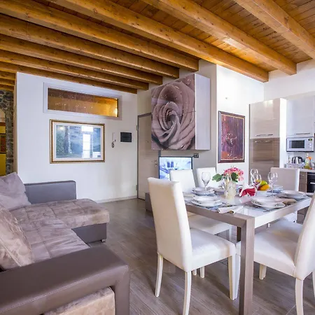 Apartamento Medioevo In Centro Como