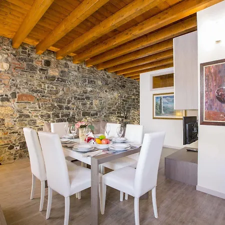 Medioevo In Centro Apartment Como